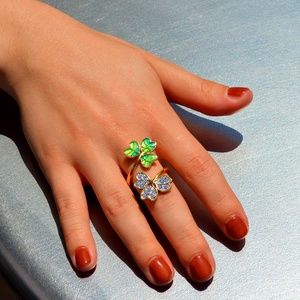 Gold-plated Ring with green anamal and Swarovski